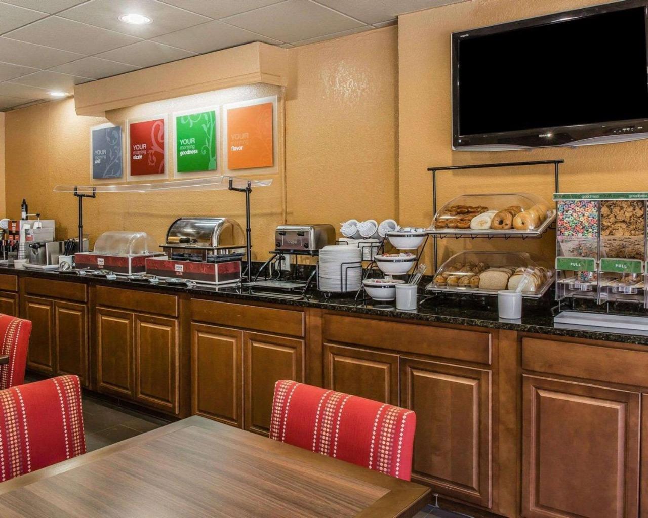 Comfort Inn & Suites Lakeland North I-4 Exterior foto